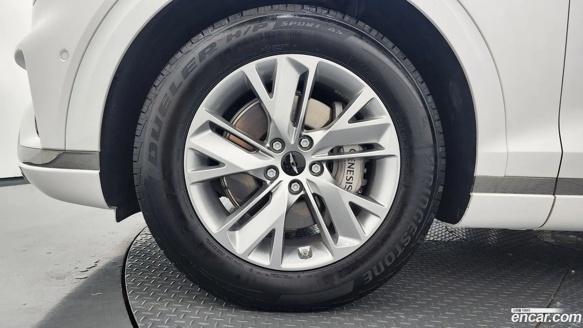 Genesis GV70 2.5T Gasoline 2WD