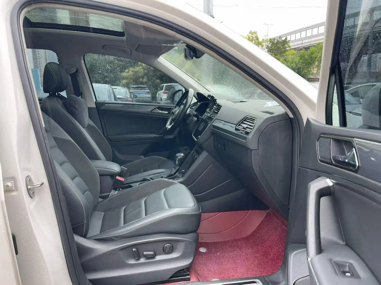 Volkswagen Tiguan L 2021 330TSI Auto 2WD R-Line Premium Enjoy