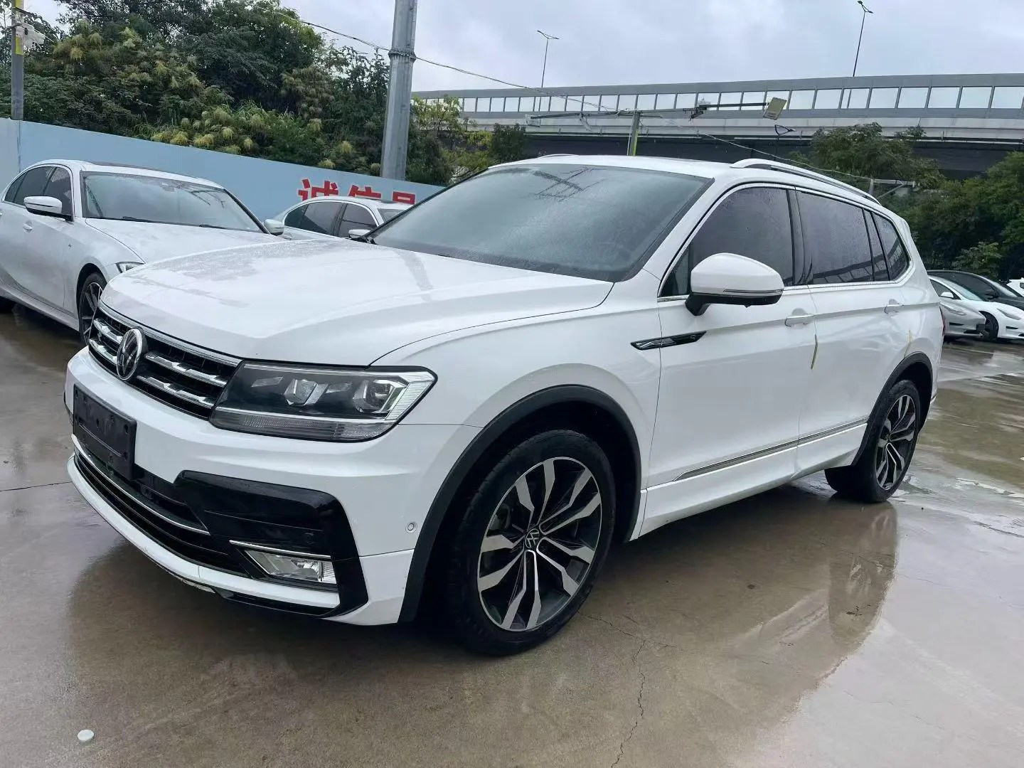 Volkswagen Tiguan L 2021 330TSI Auto 2WD R-Line Premium Enjoy