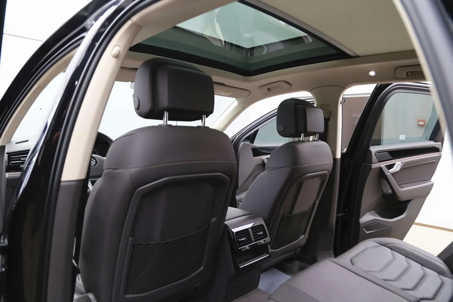 Volkswagen Touareg 2019 3.0TSI Sharp China V