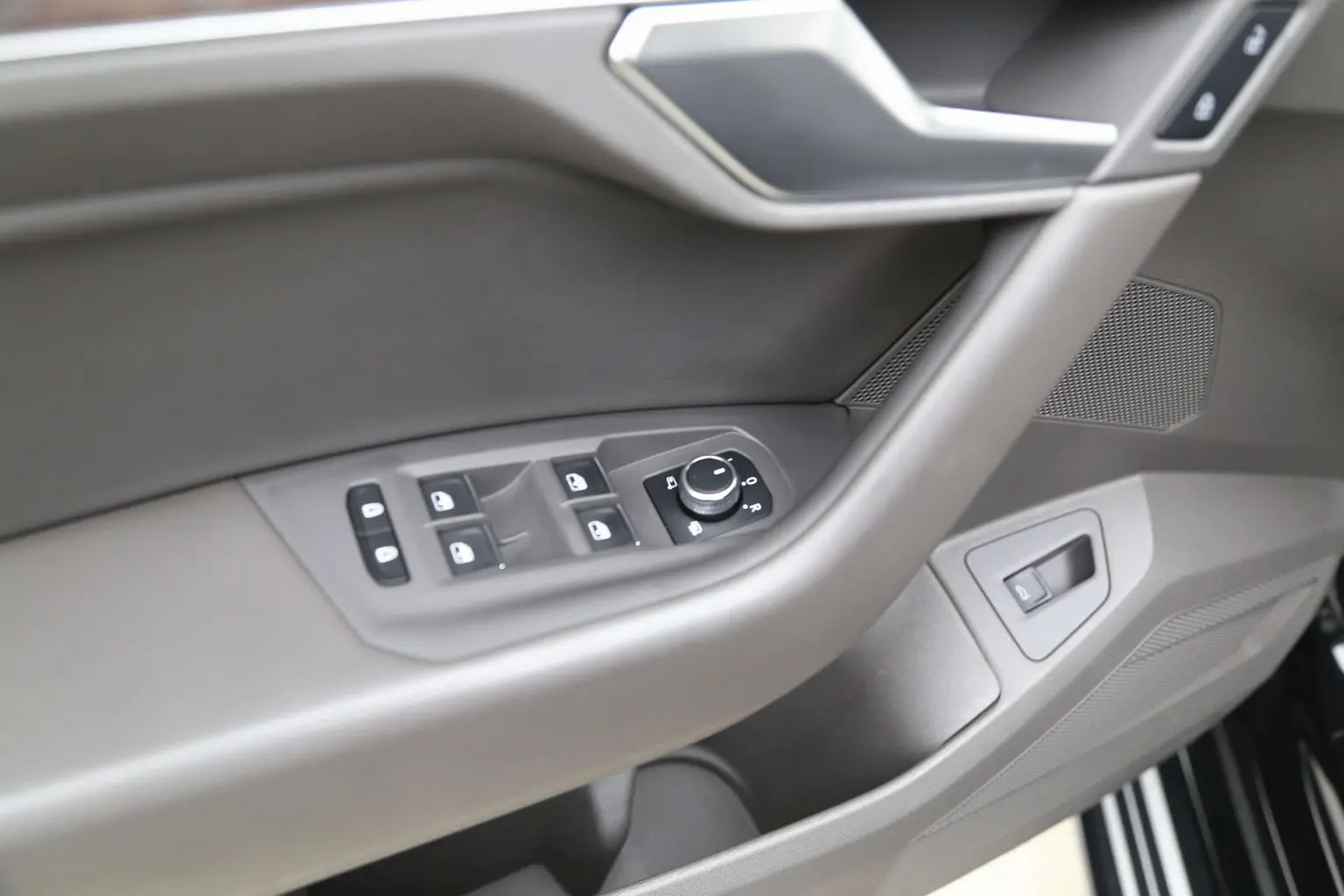 Volkswagen Touareg 2019 3.0TSI Sharp China V