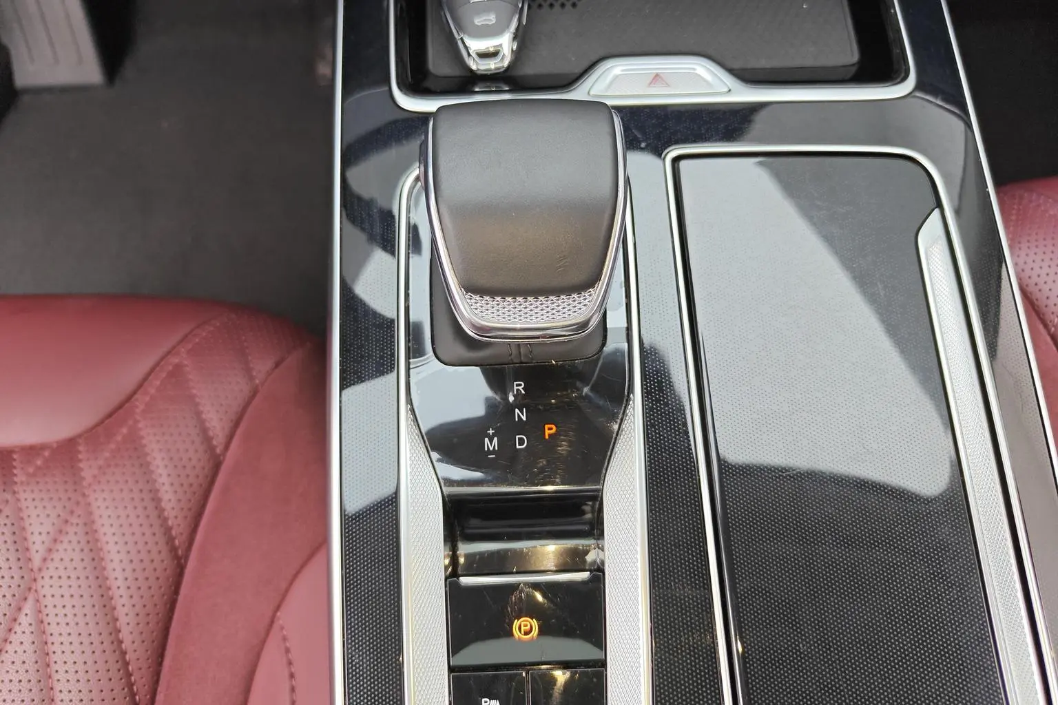 Hongqi HS5 2023 2.0T 4WD Pro