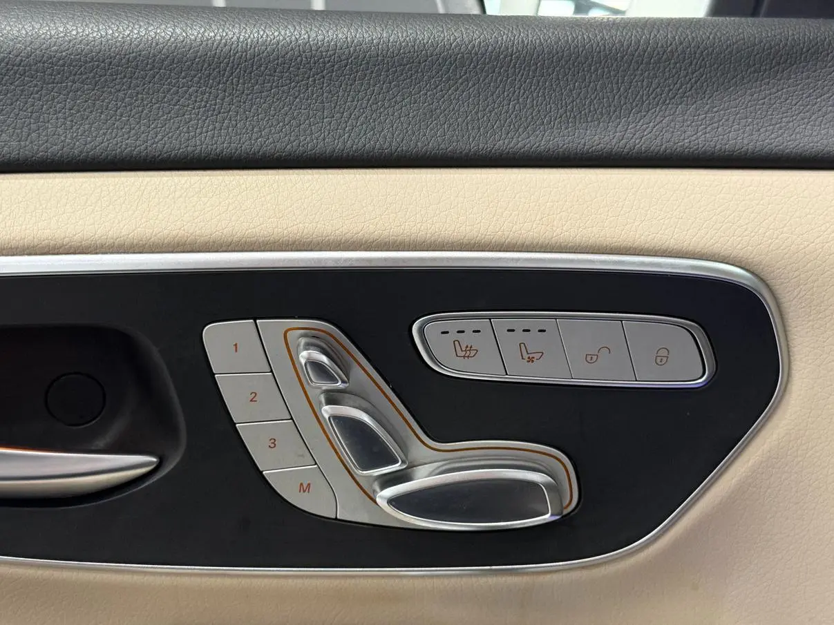 Mercedes-Benz V Class 2022 V 260 Premium