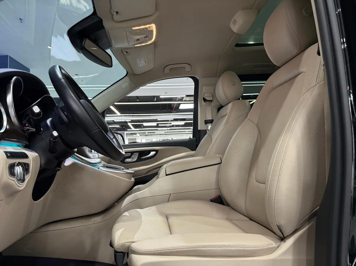 Mercedes-Benz V Class 2022 V 260 Premium