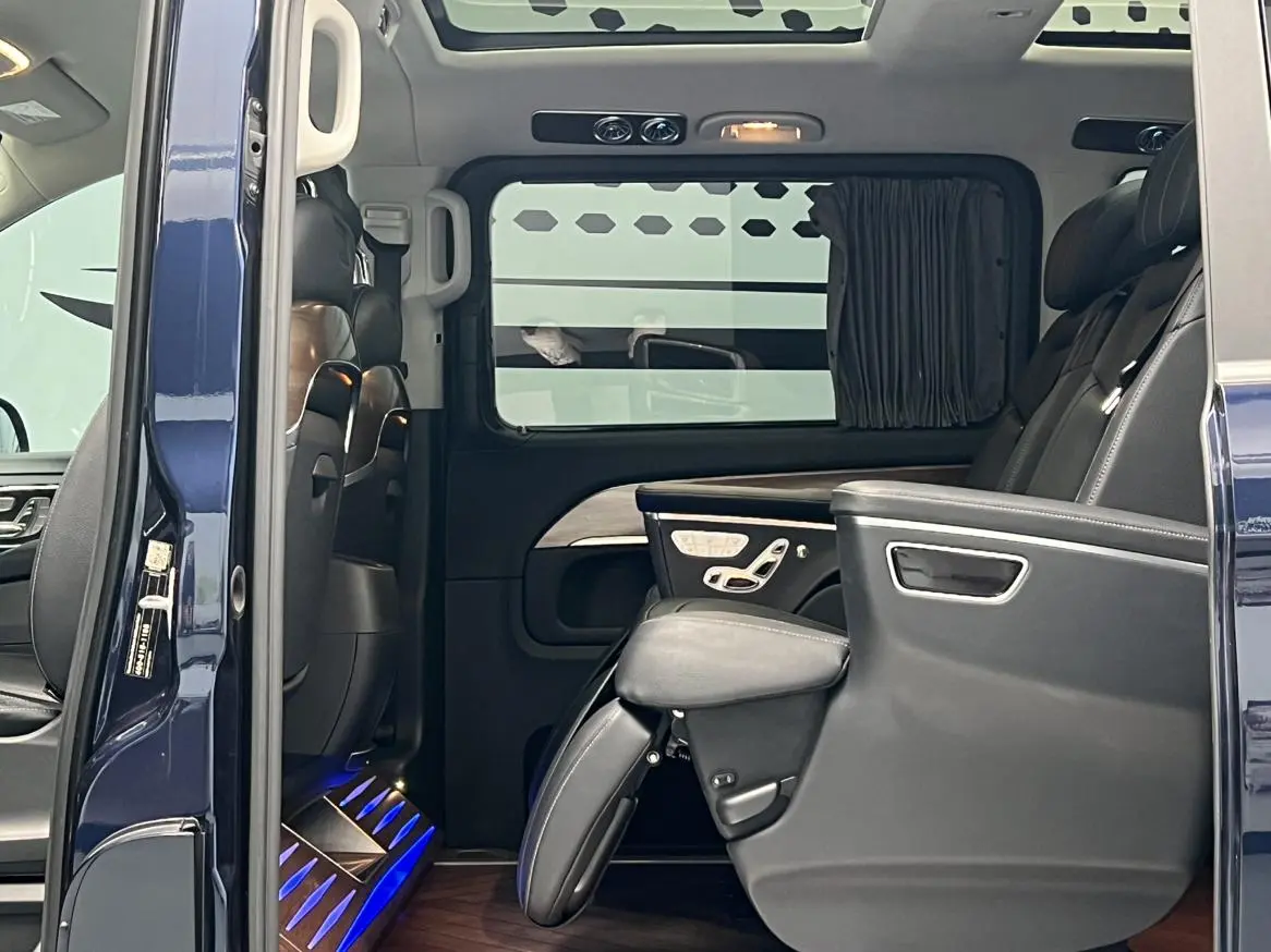 Mercedes-Benz V Class 2022 V 260 L LWB Luxury