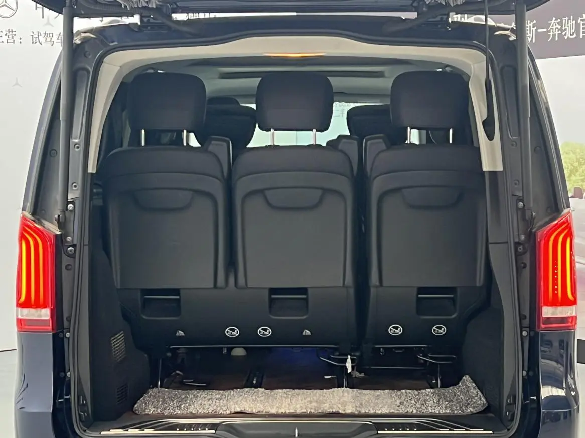 Mercedes-Benz V Class 2022 V 260 L LWB Luxury
