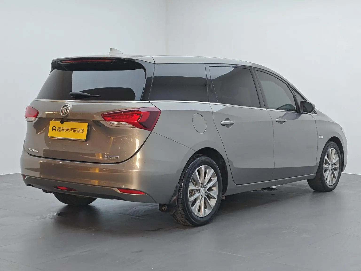 Buick GL6 2019 18T 6 seat Connected Luxury China V