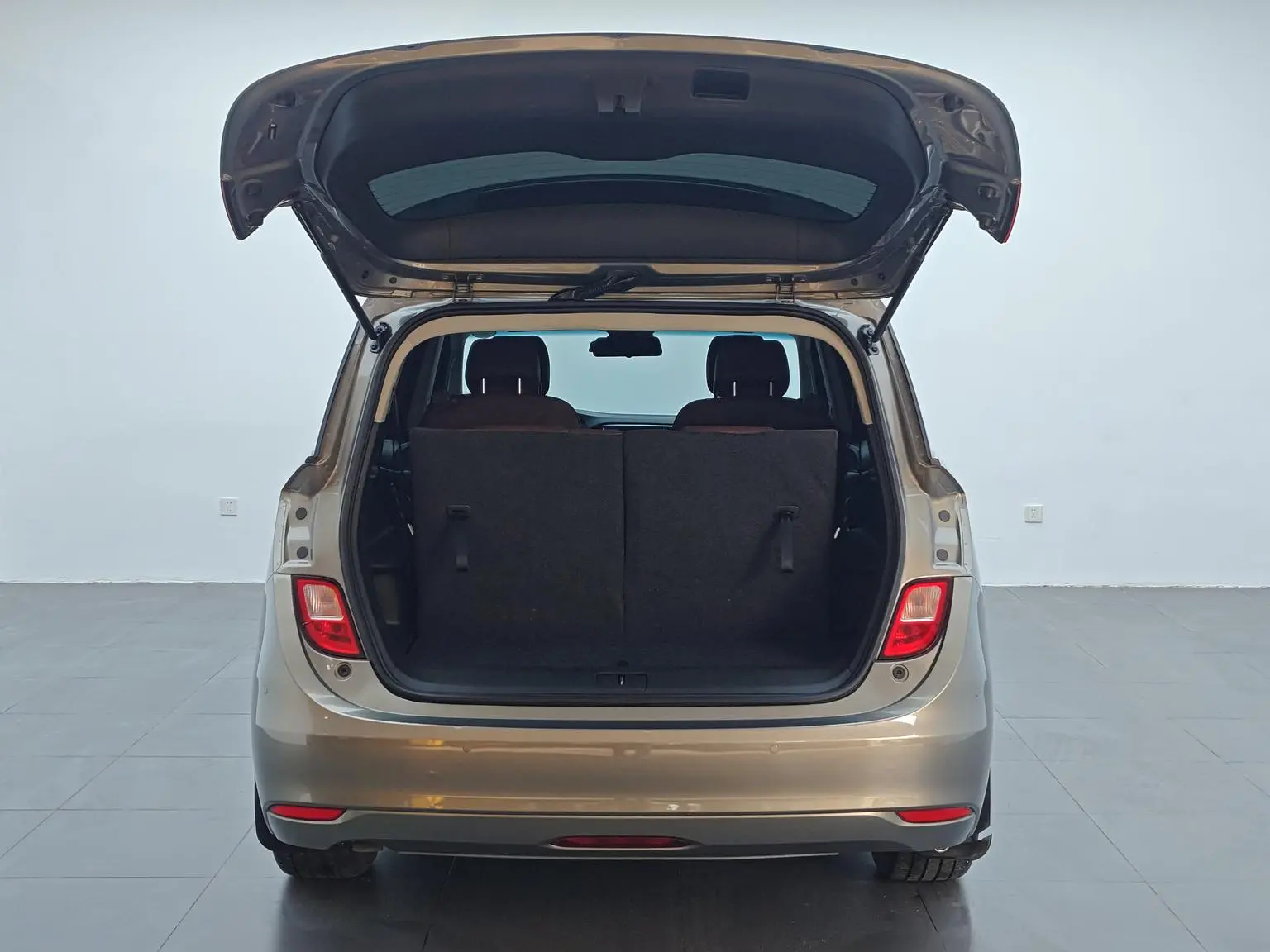 Buick GL6 2019 18T 6 seat Connected Luxury China V