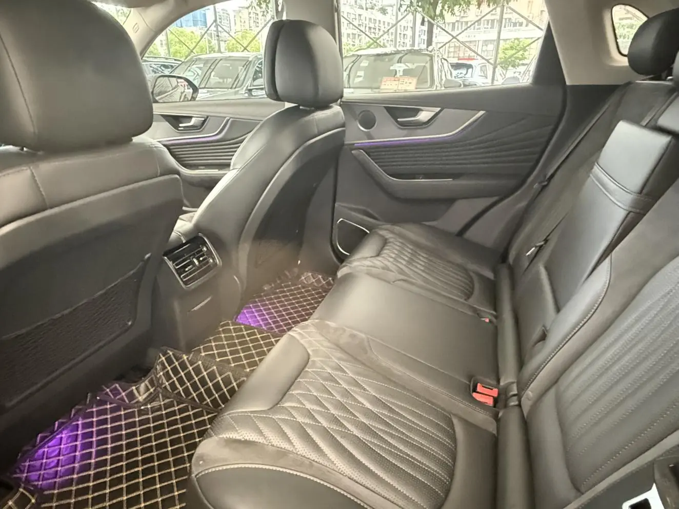 Hongqi HS5 2023 2.0T Pro