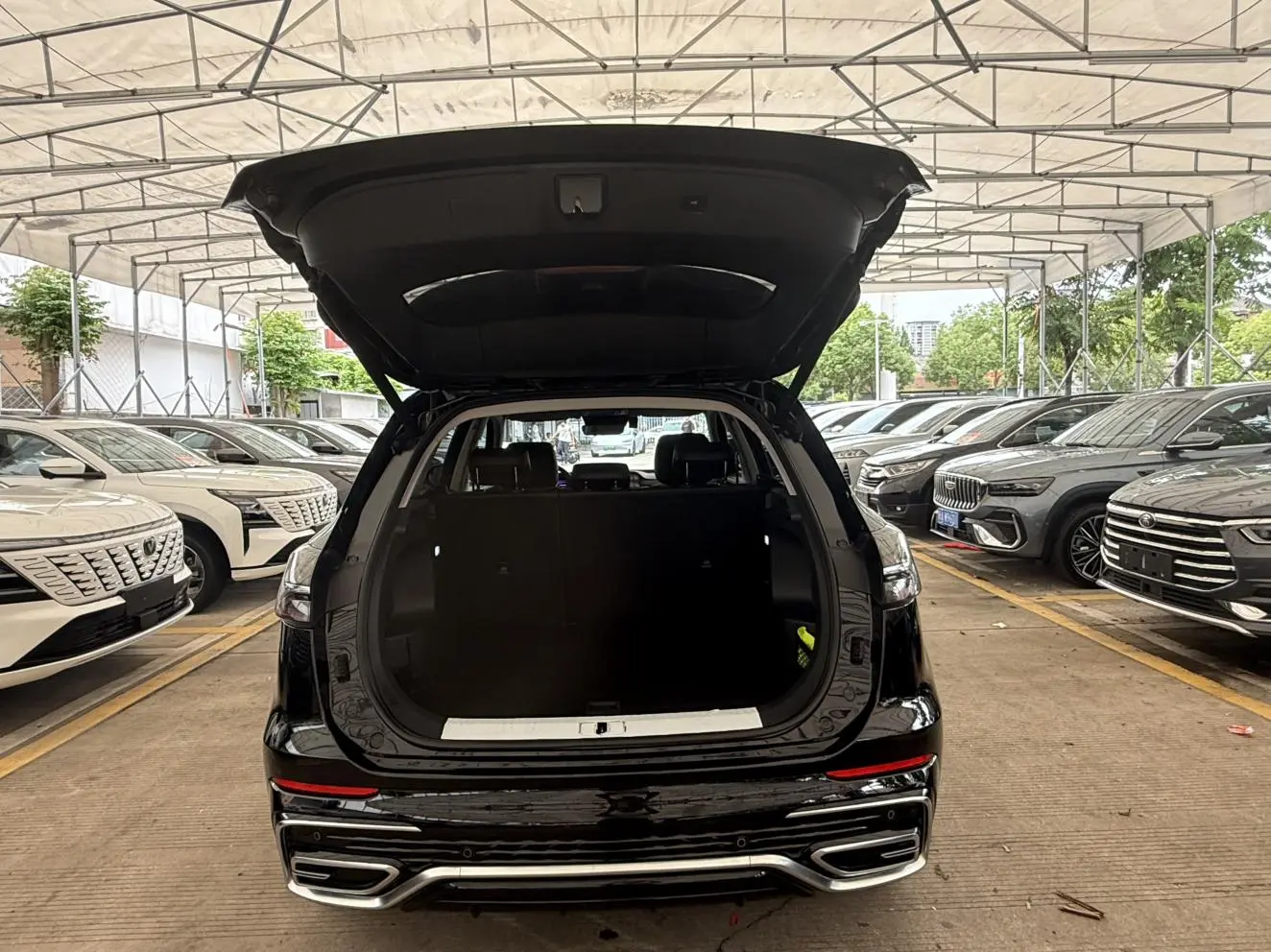 Hongqi HS5 2023 2.0T Pro