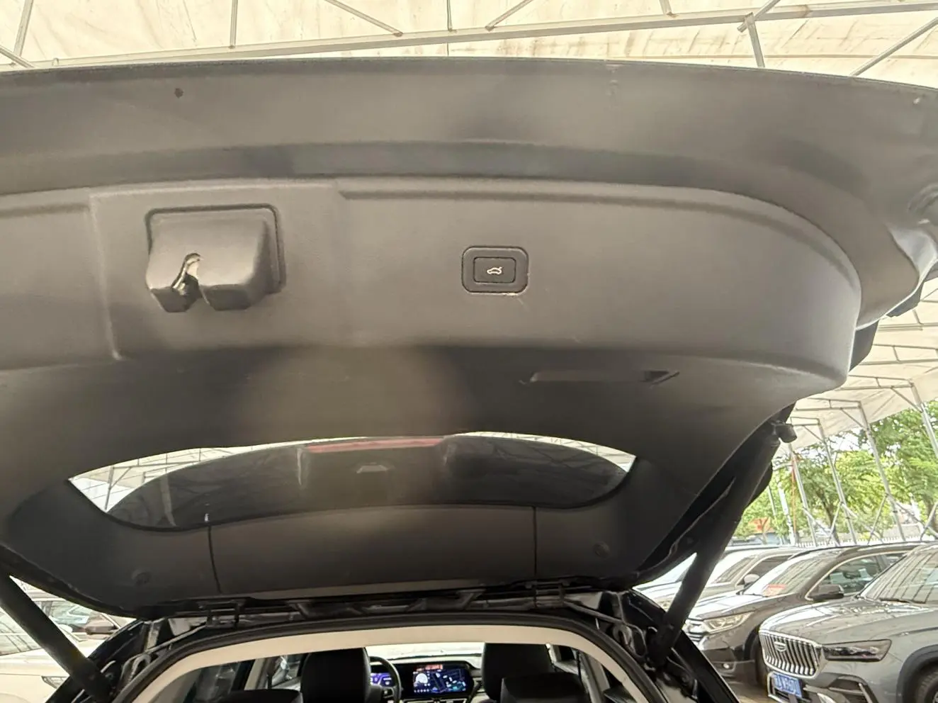 Hongqi HS5 2023 2.0T Pro