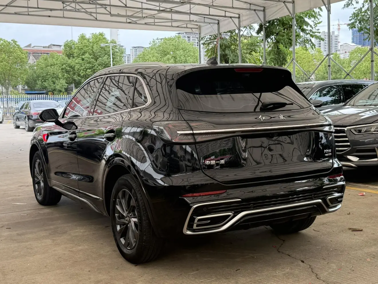 Hongqi HS5 2023 2.0T Pro