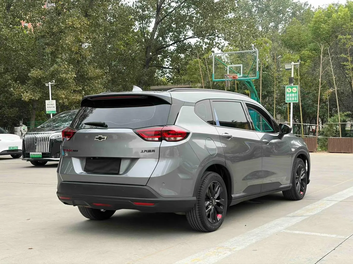 Chevrolet Orlando 2018 Redline 530T Auto (5+2 ) China V