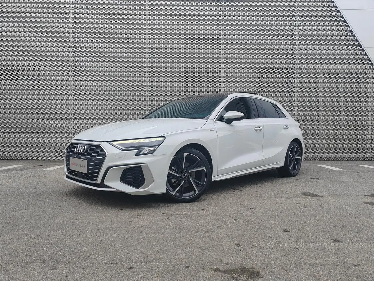 Audi A3 2023 Sportback 35 TFSI Sport Fashion