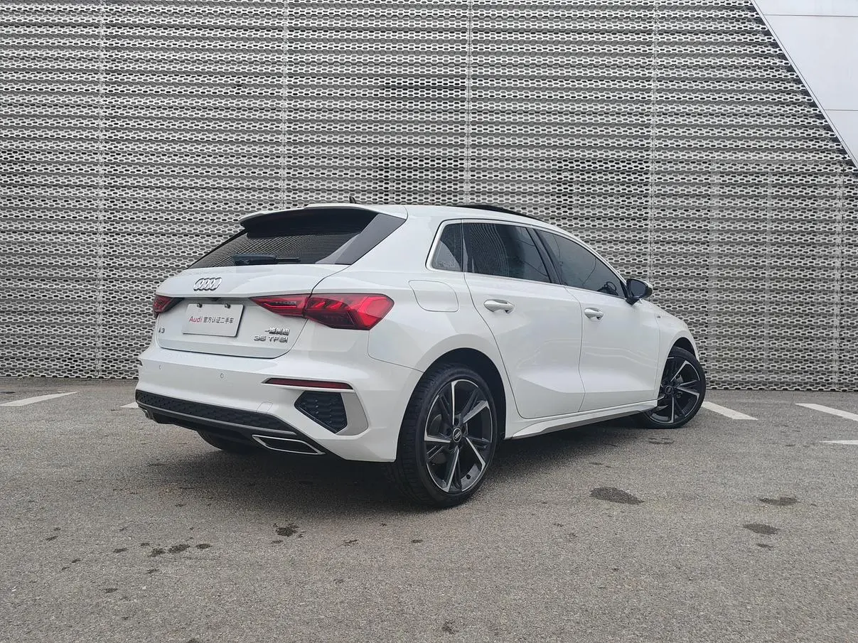 Audi A3 2023 Sportback 35 TFSI Sport Fashion