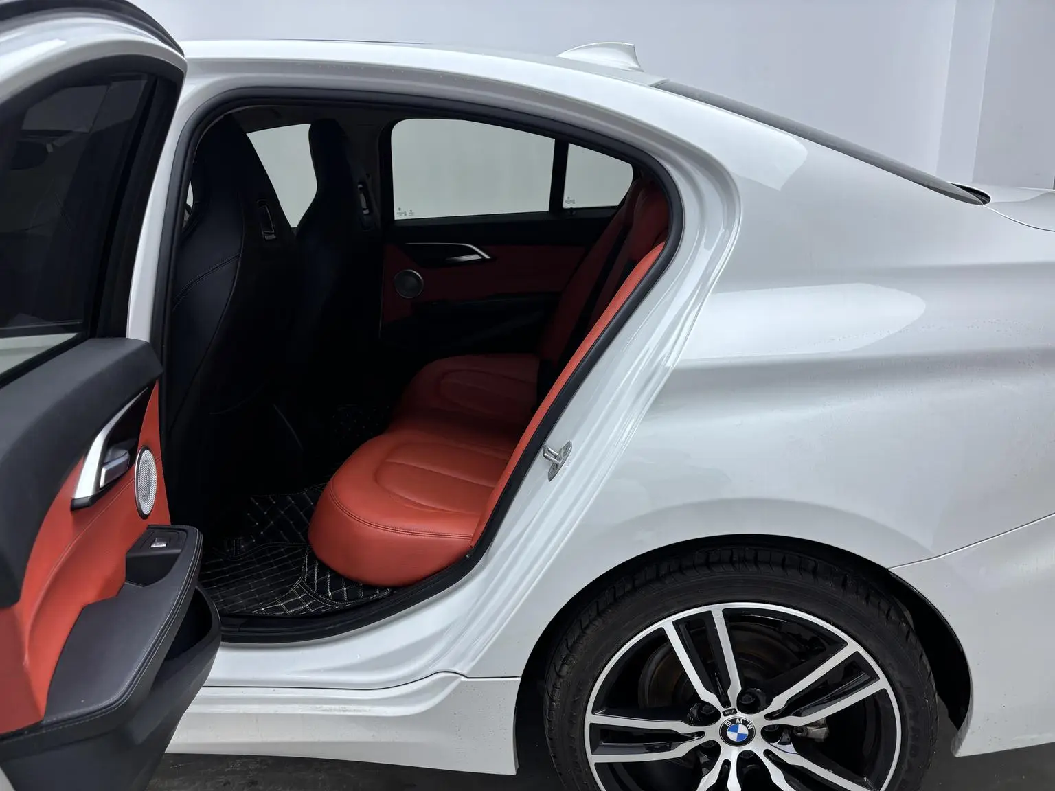 BMW 1 Series 2021 125i M Sport Shadow Night