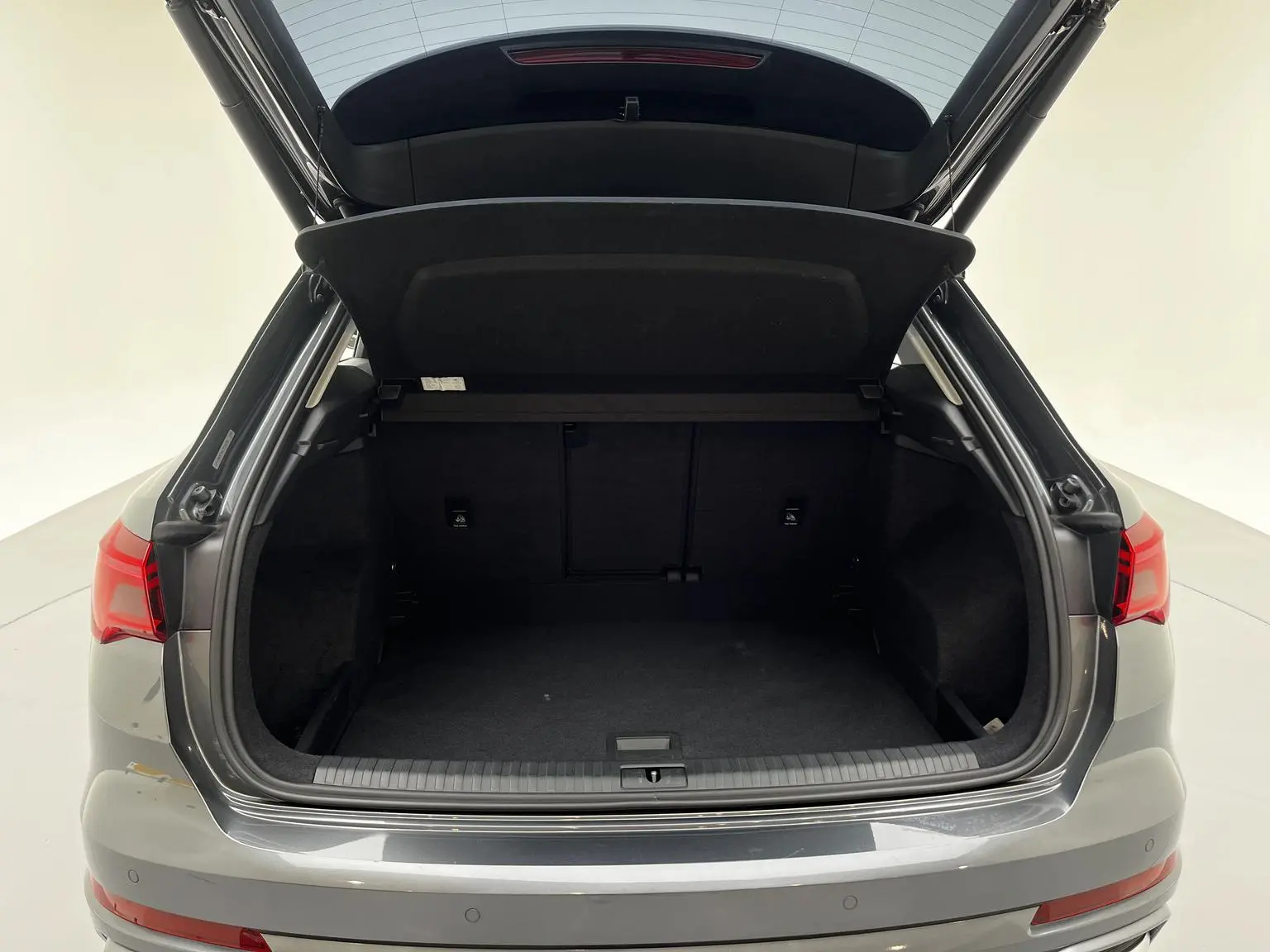 Audi Q3 2020 40 TFSI Dynamic Fashion