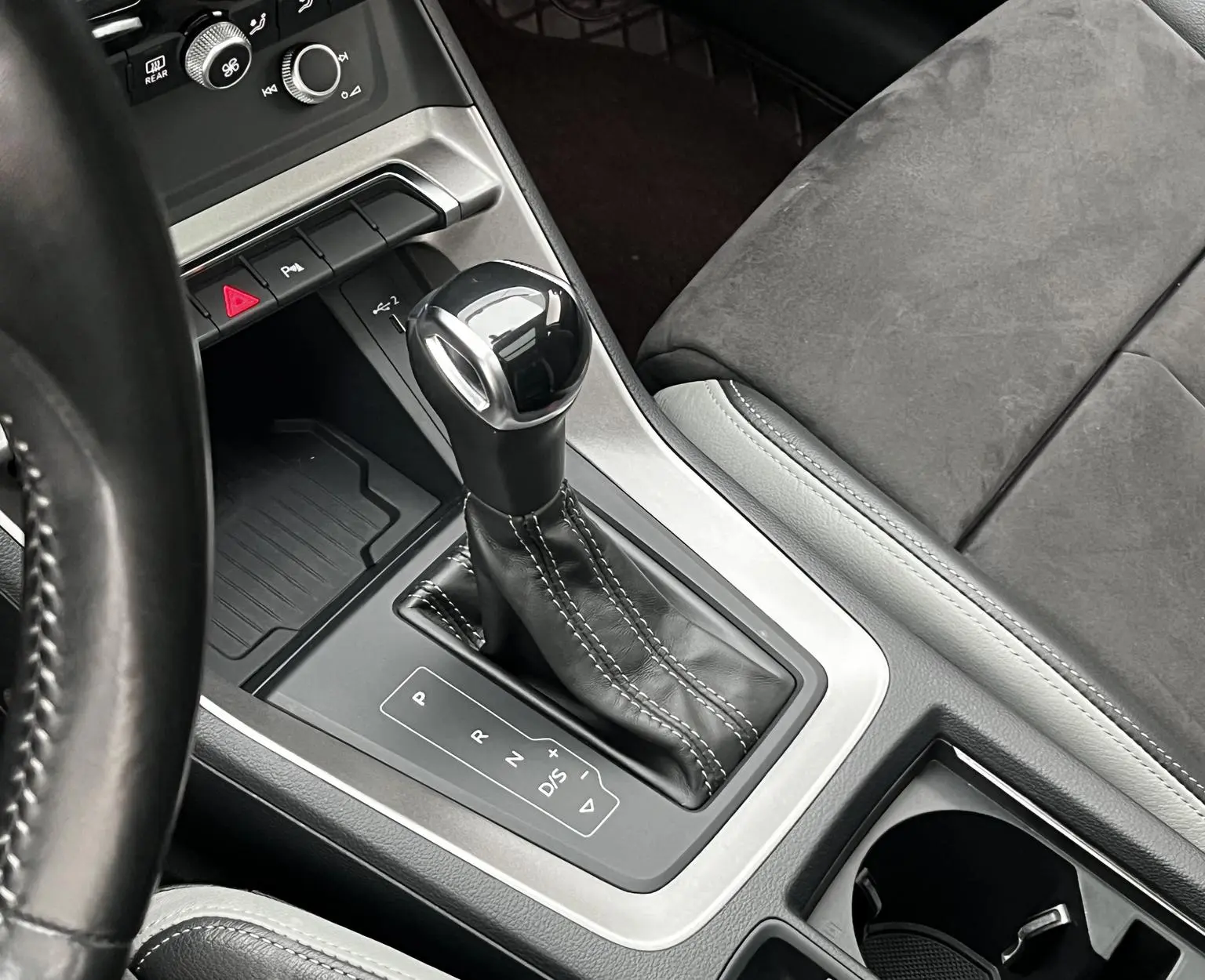 Audi Q3 2020 40 TFSI Dynamic Fashion