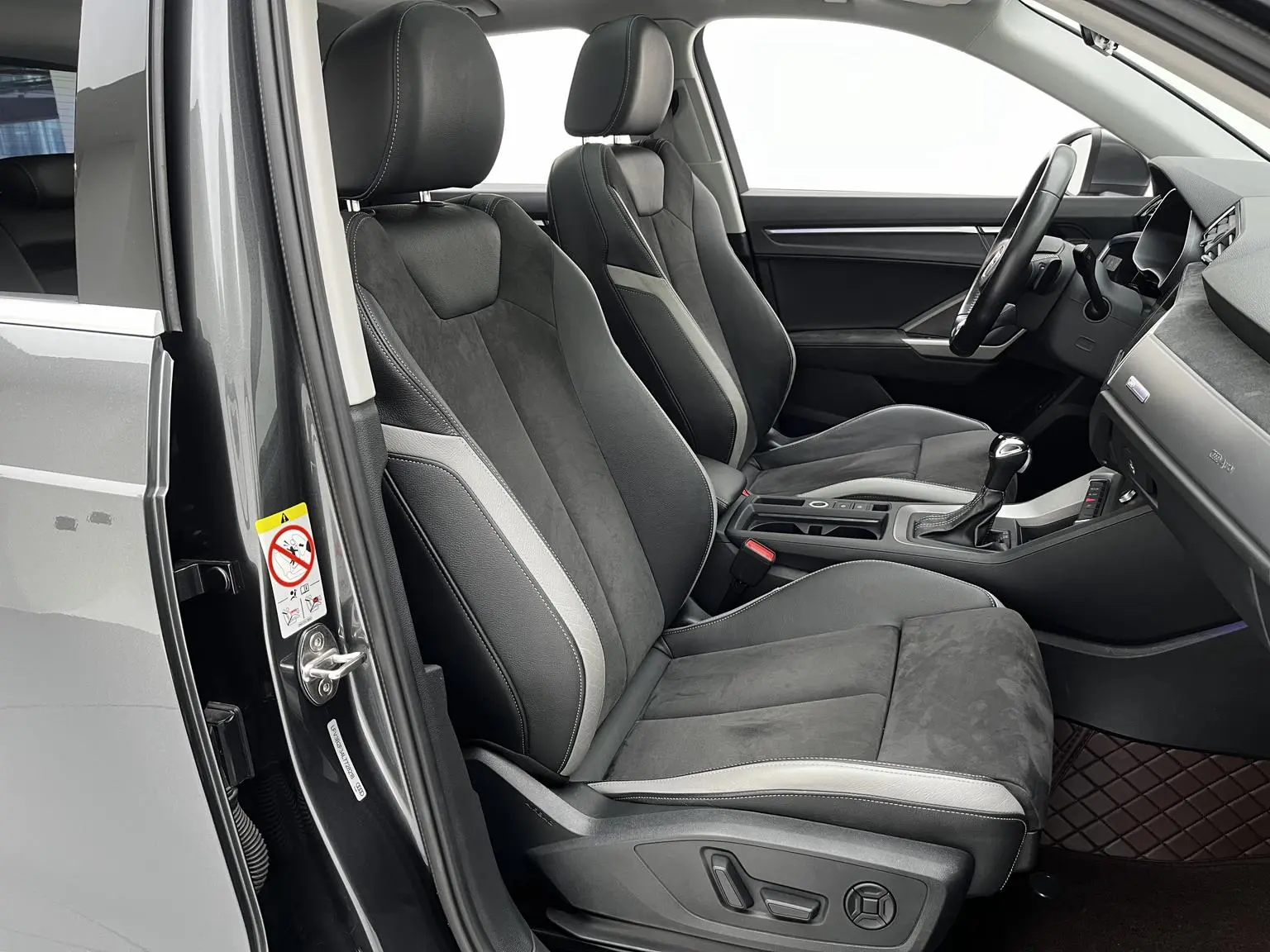 Audi Q3 2020 40 TFSI Dynamic Fashion