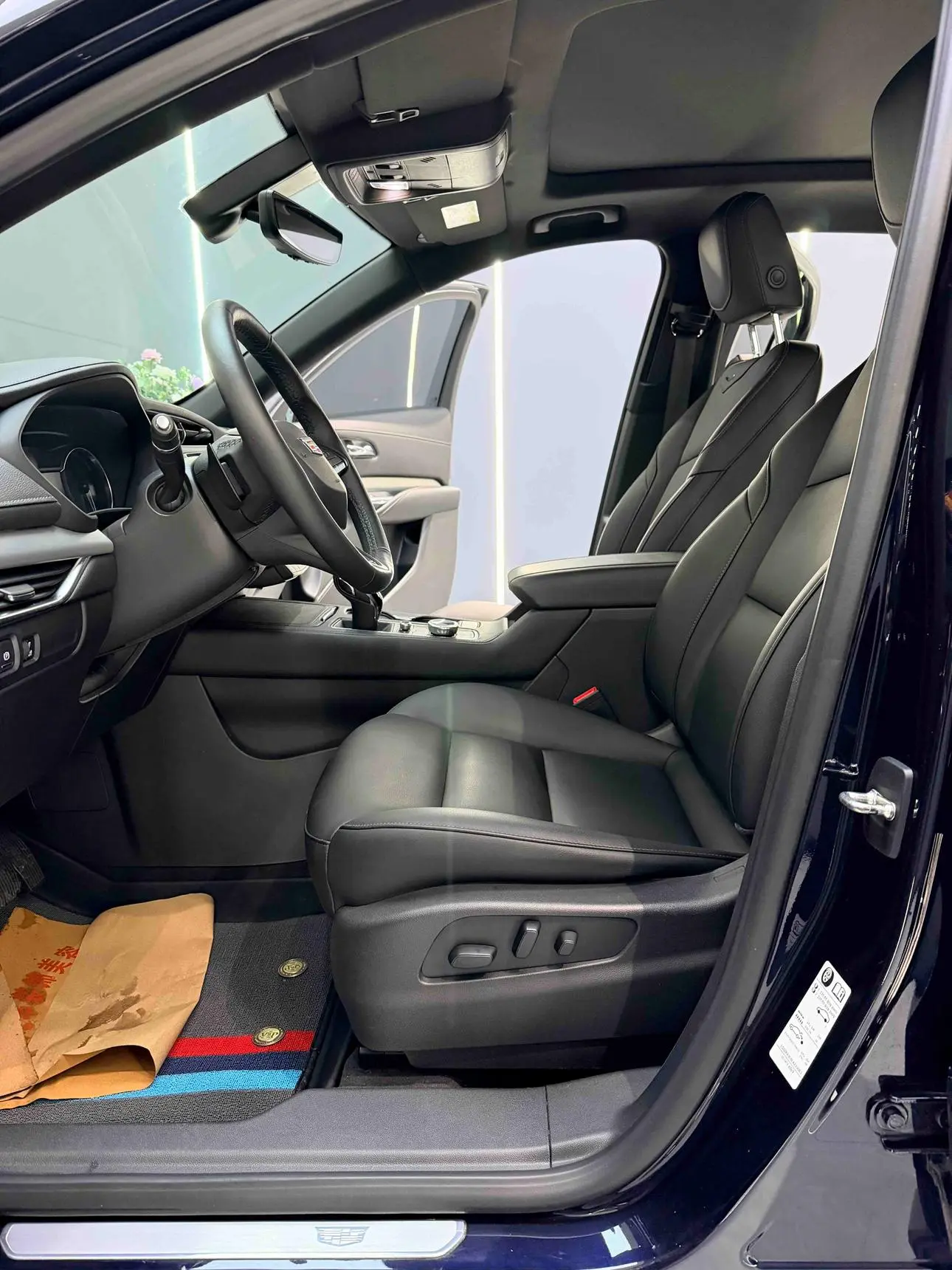 Cadillac XT4 2021 28T 2WD Luxury