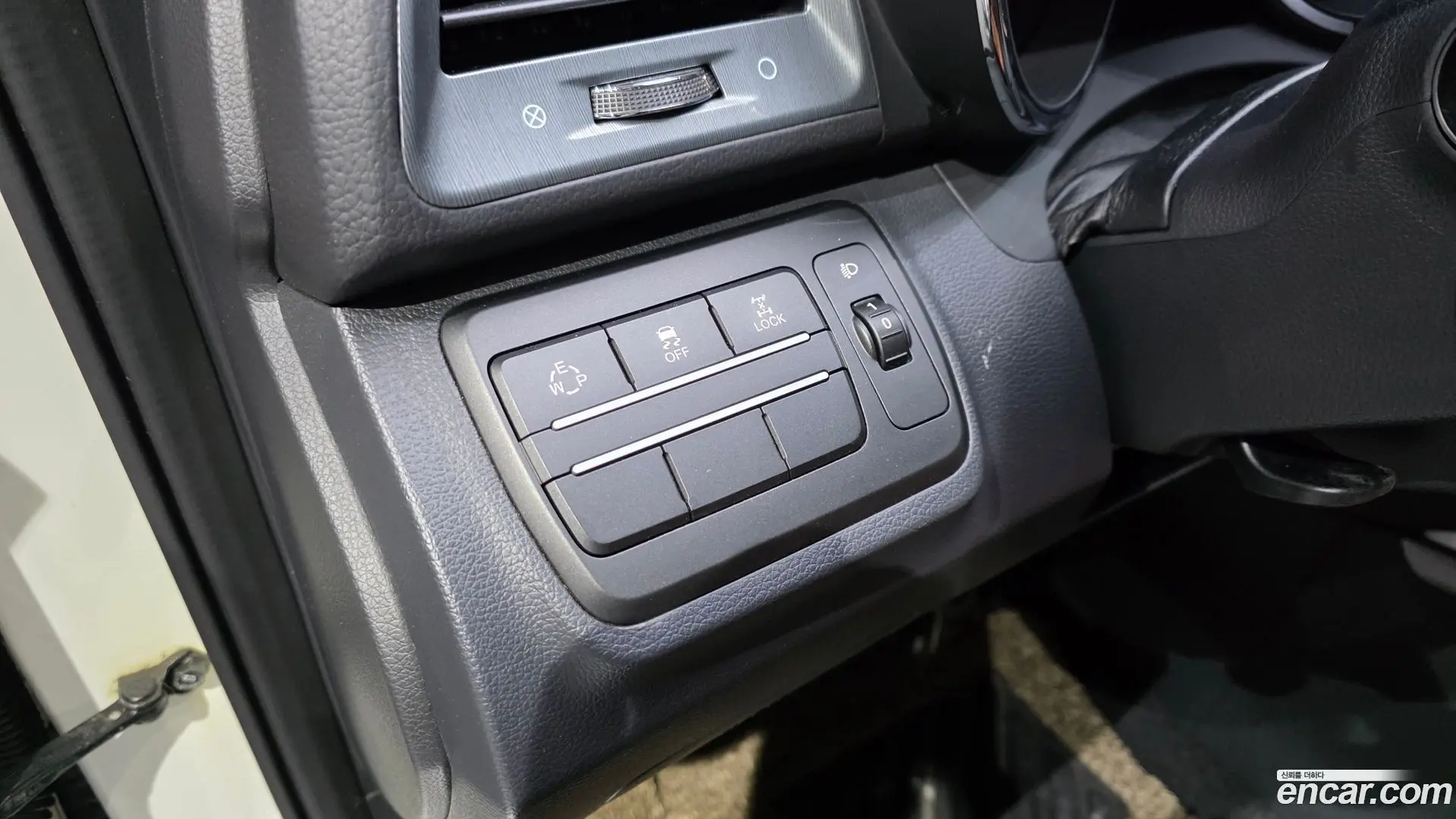 KG Mobility TIBOLI Gear 4WD