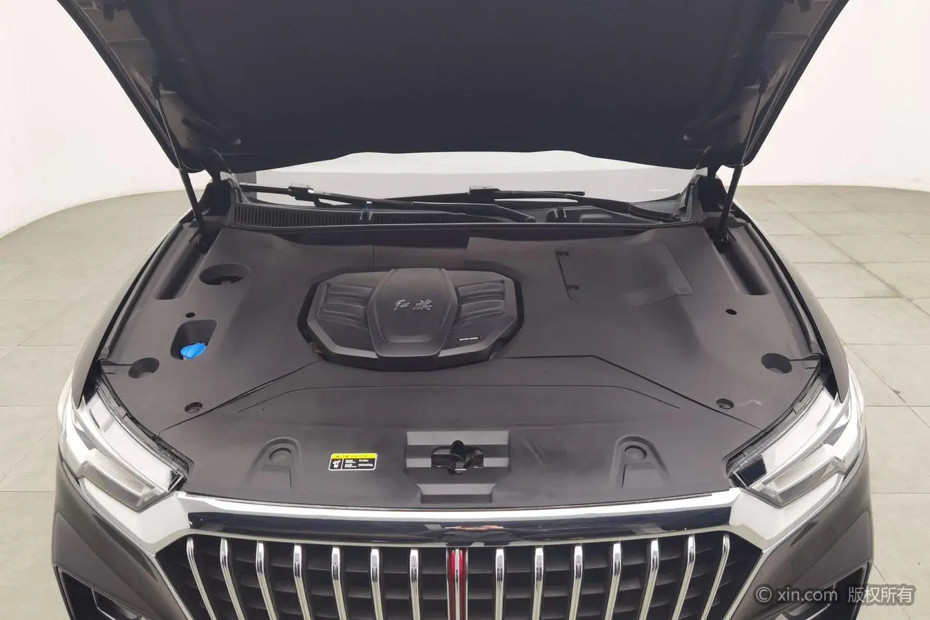Hongqi HS5 2019 2.0T Smart Connected 4WD