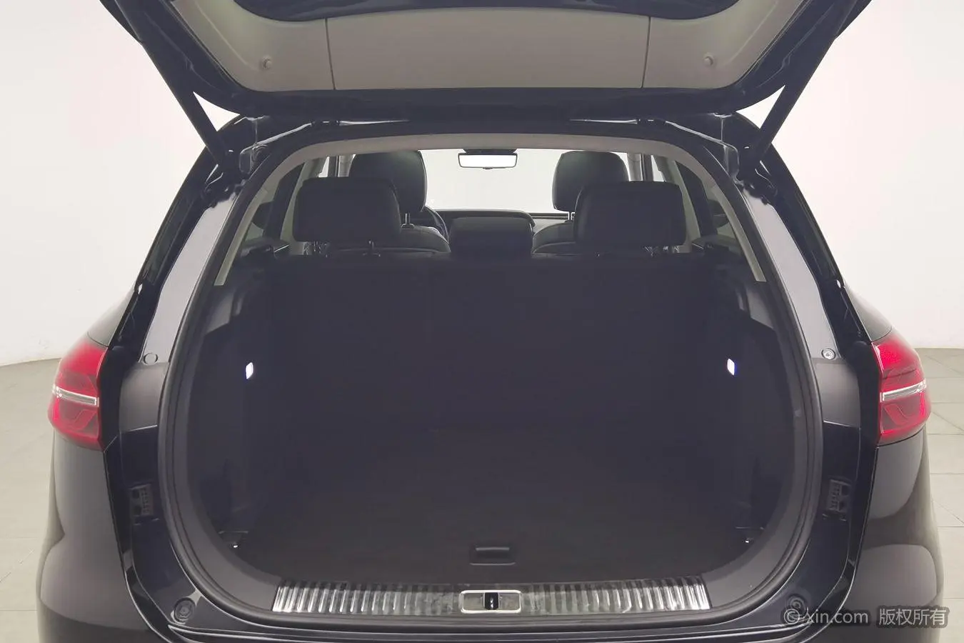 Hongqi HS5 2019 2.0T Smart Connected 4WD