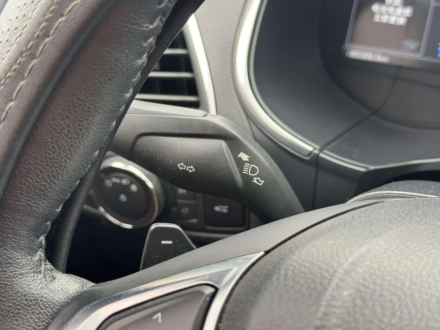 Ford Edge 2018 EcoBoost 245 2WD Sharp Luxury 7 seat China V