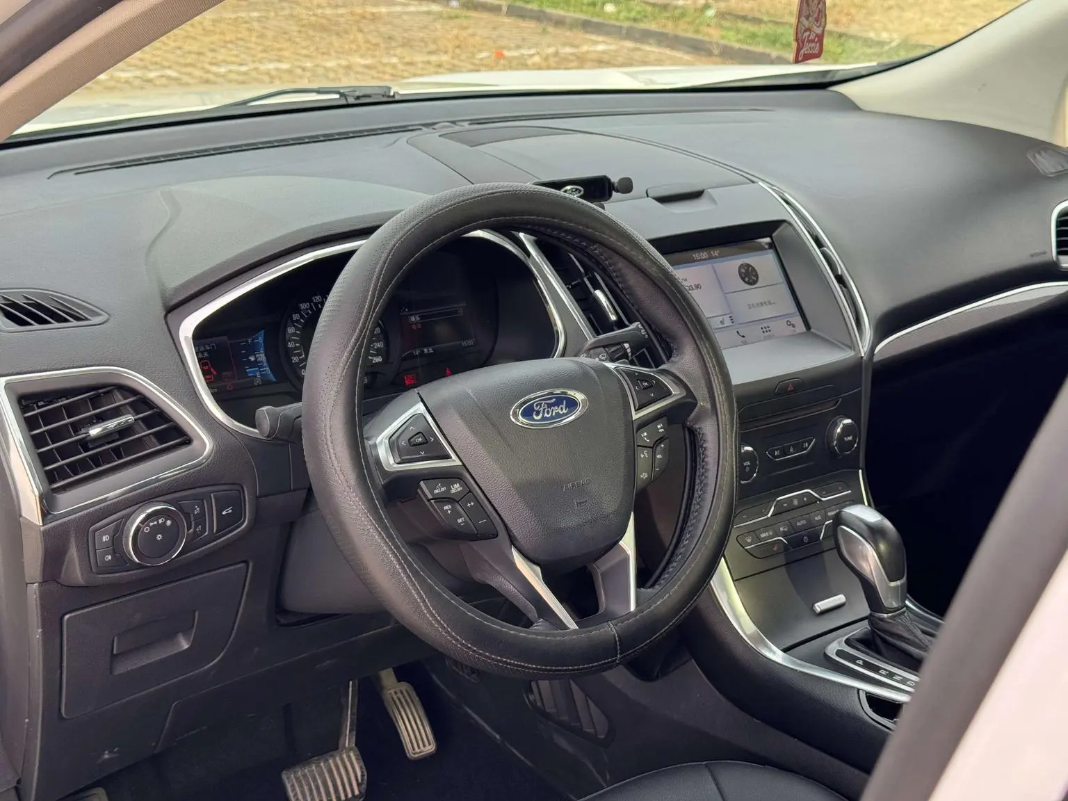 Ford Edge 2018 EcoBoost 245 2WD Sharp Luxury 7 seat China V