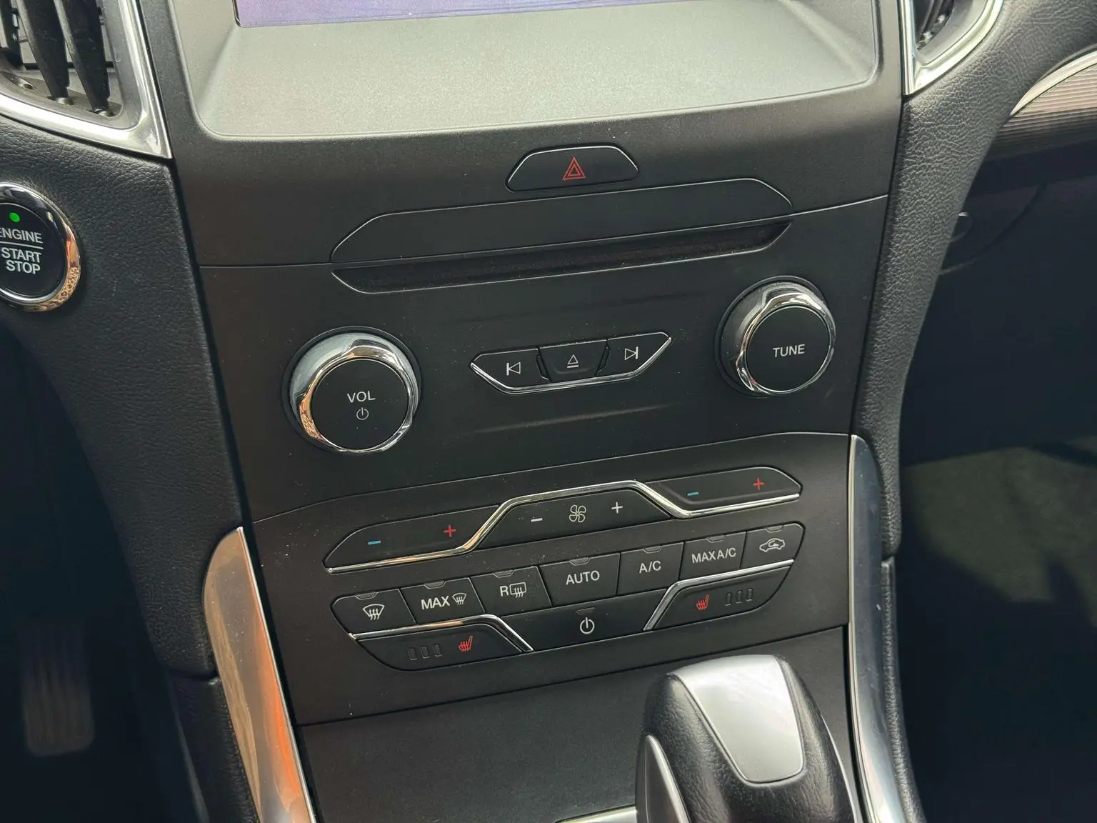 Ford Edge 2018 EcoBoost 245 2WD Sharp Luxury 7 seat China V