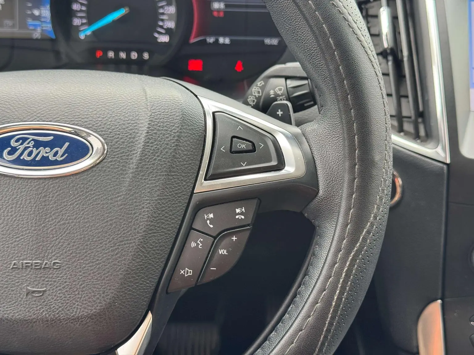 Ford Edge 2018 EcoBoost 245 2WD Sharp Luxury 7 seat China V
