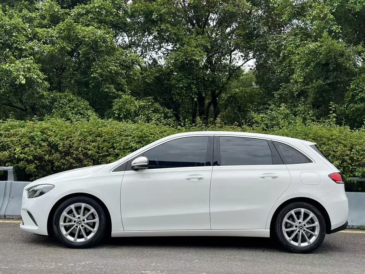Mercedes-Benz B Class 2020 B 200 Fashion