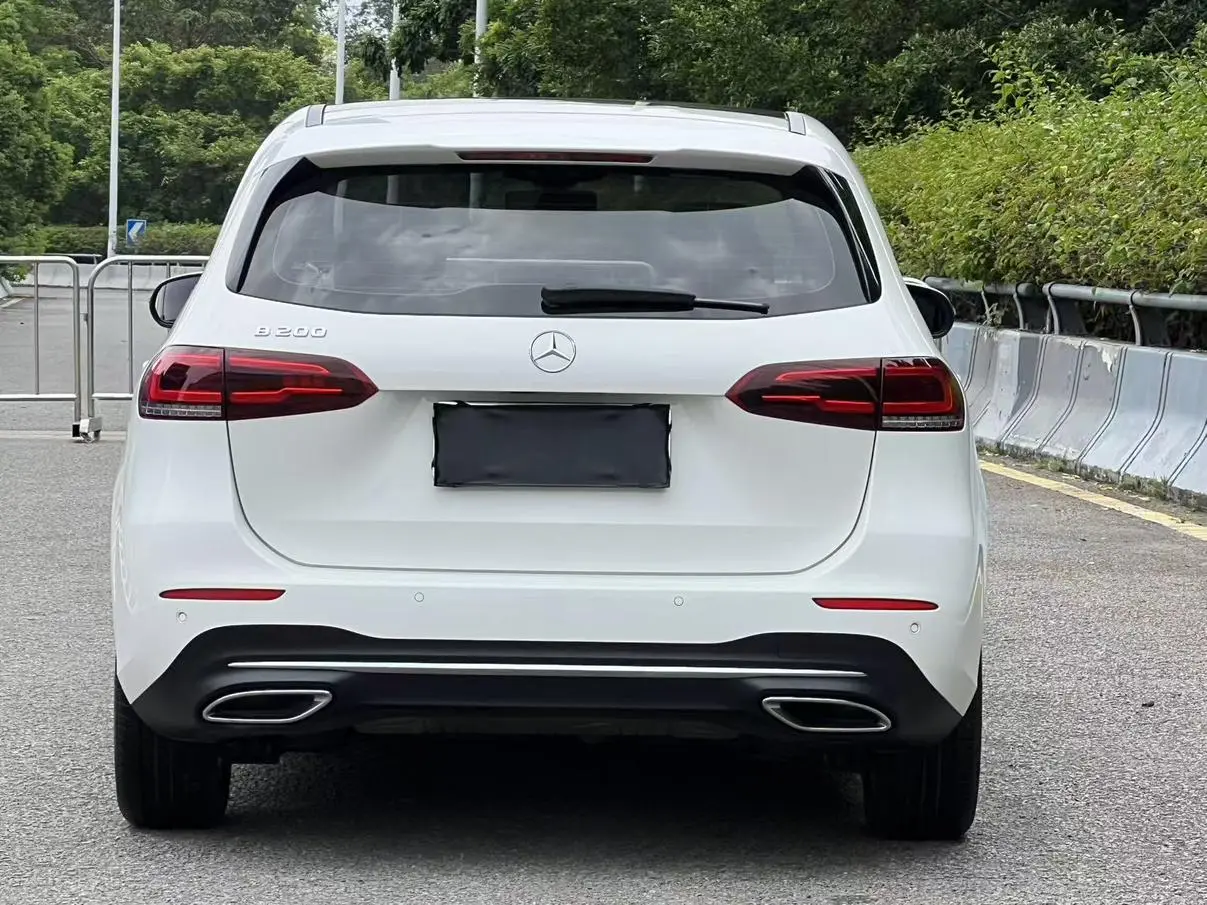 Mercedes-Benz B Class 2020 B 200 Fashion