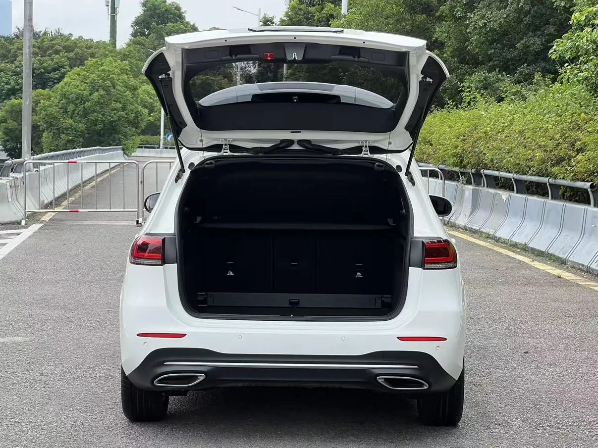 Mercedes-Benz B Class 2020 B 200 Fashion