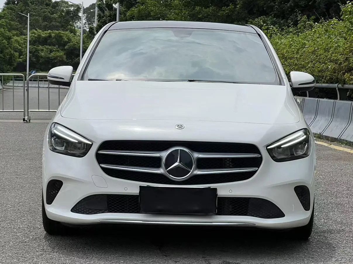 Mercedes-Benz B Class 2020 B 200 Fashion