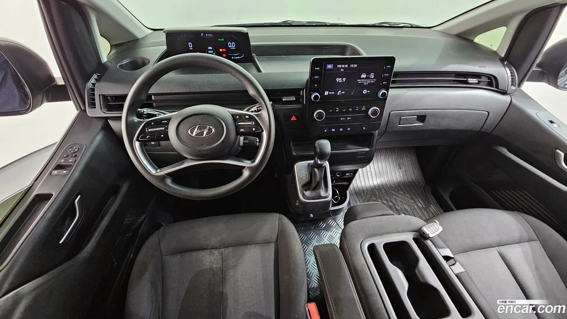 Hyundai Staria Cargo 3-Seater 2021