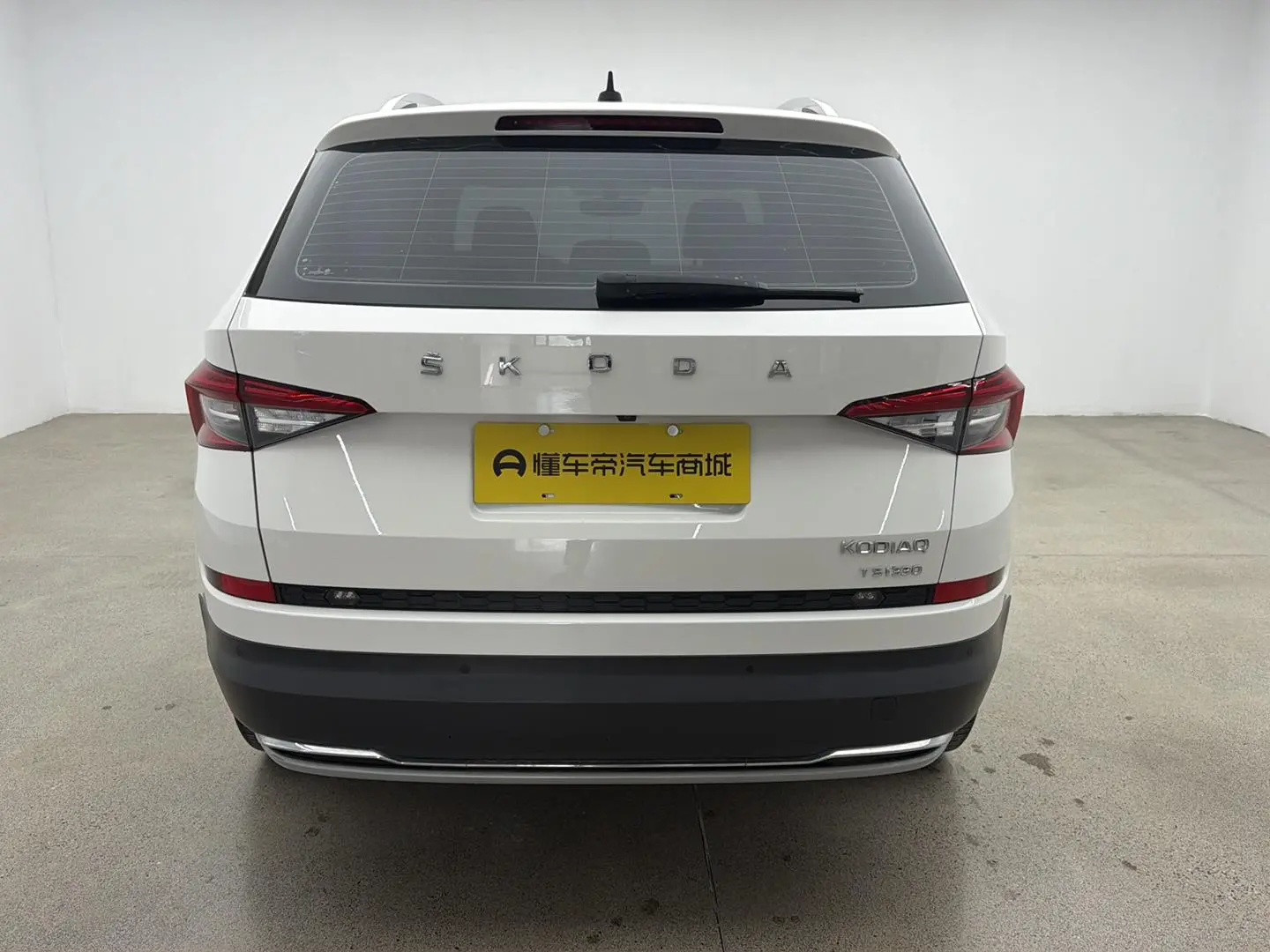 Skoda 2020 TSI330 5 seat 2WD Luxury Premium Enjoy