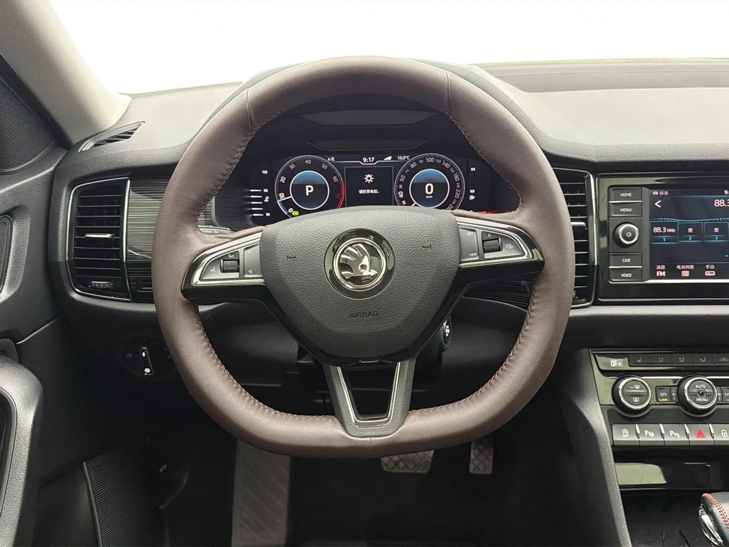 Skoda 2020 TSI330 5 seat 2WD Luxury Premium Enjoy