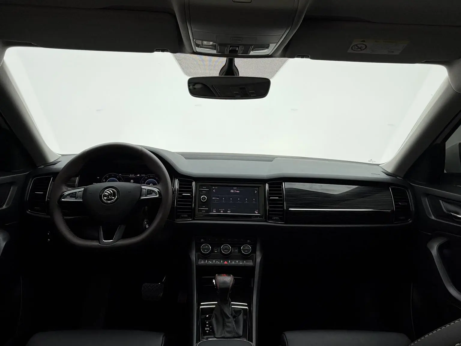 Skoda 2020 TSI330 5 seat 2WD Luxury Premium Enjoy