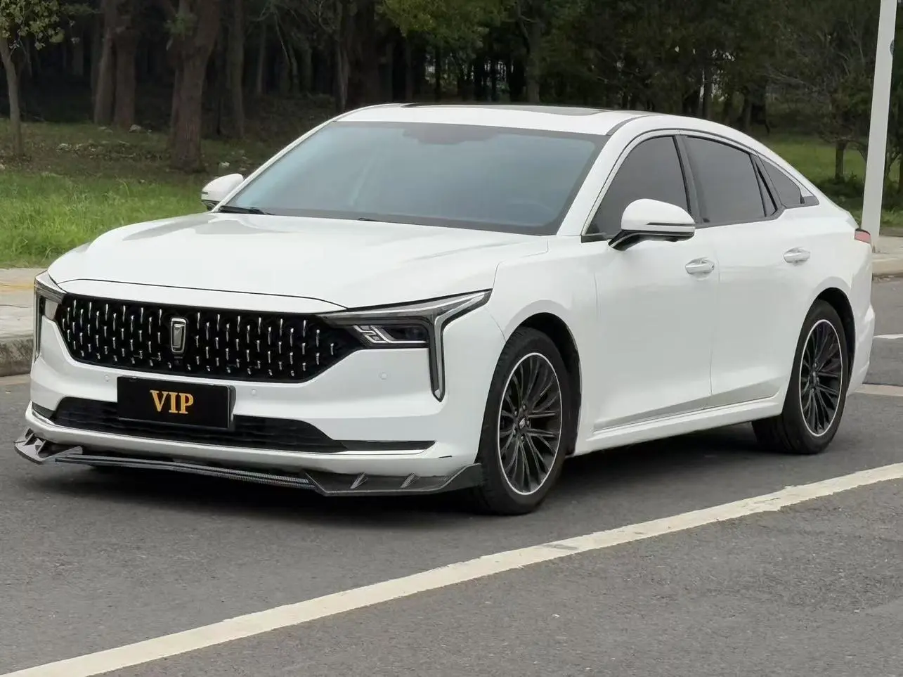 Bestune B70 2023 3rd Gen 1.5T Auto 70 Anniversary Commemorative
