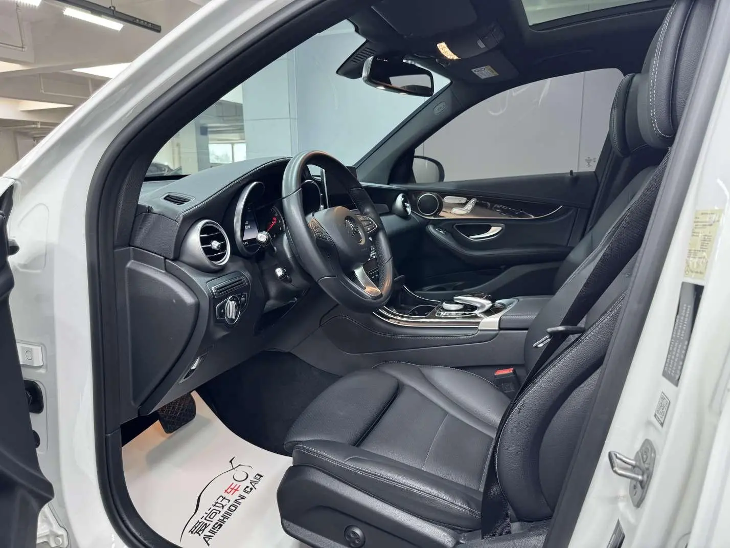 Mercedes-Benz GLC 2019 GLC 260 L 4MATIC Dynamic