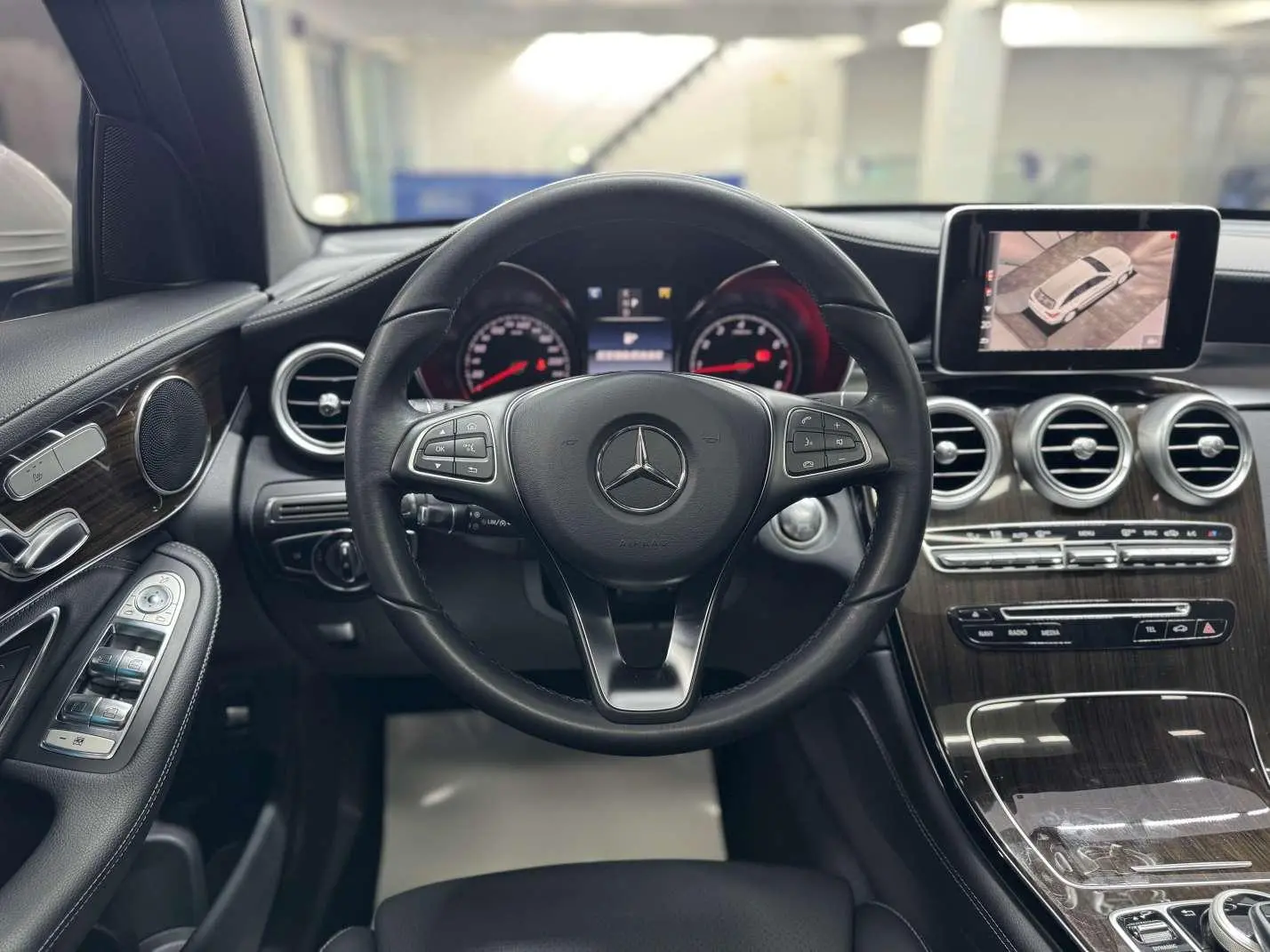 Mercedes-Benz GLC 2019 GLC 260 L 4MATIC Dynamic