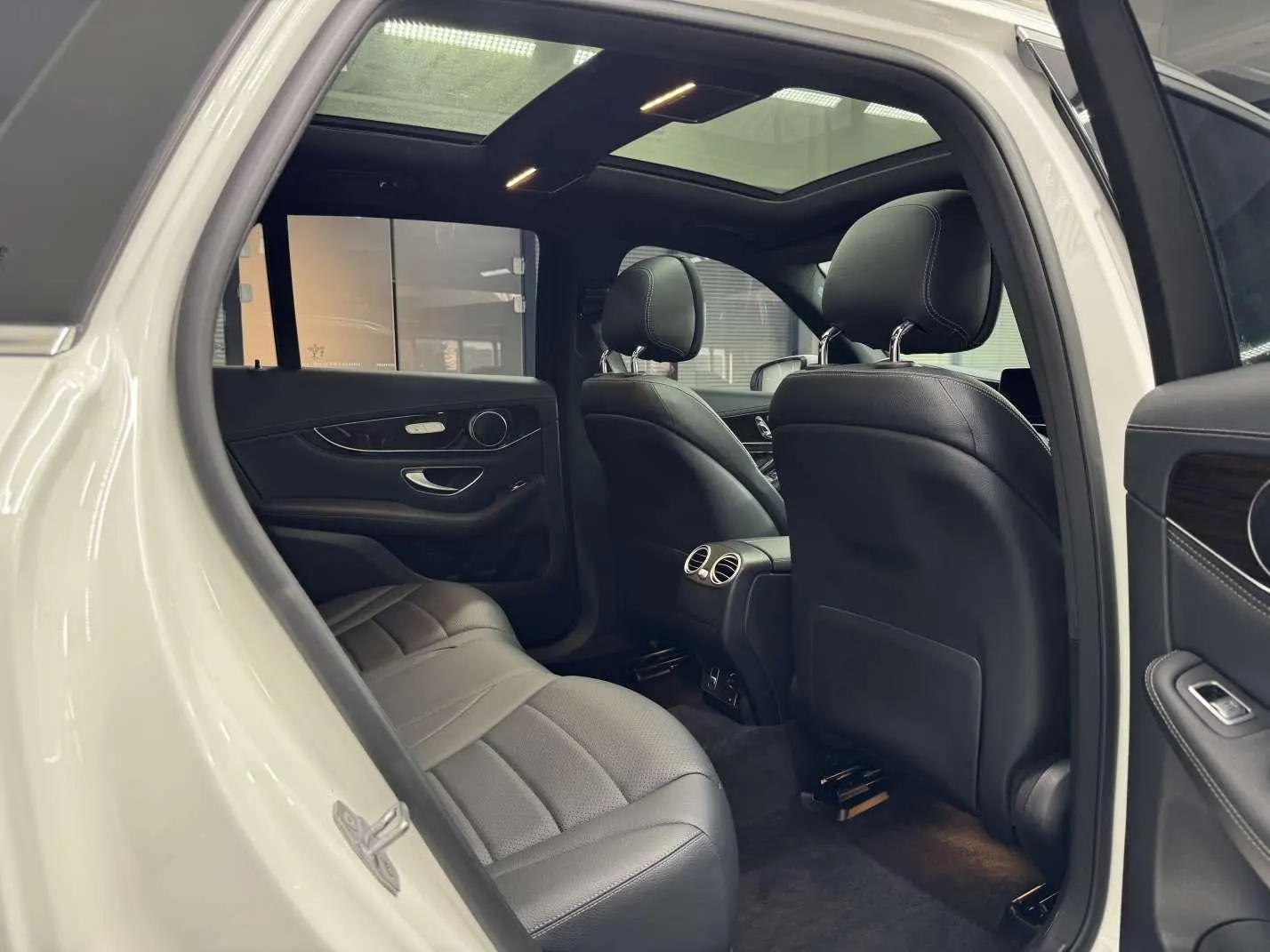 Mercedes-Benz GLC 2019 GLC 260 L 4MATIC Dynamic