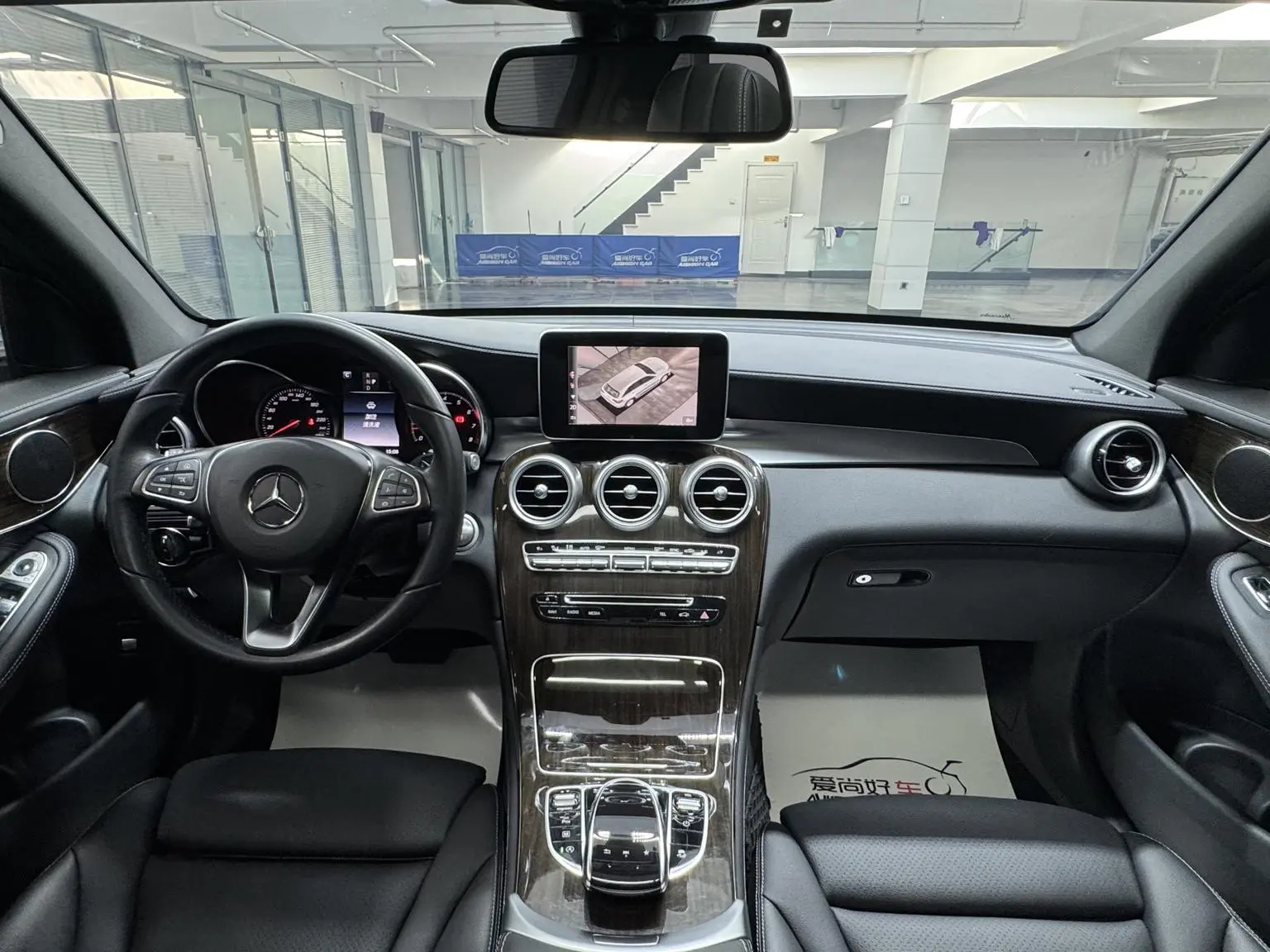 Mercedes-Benz GLC 2019 GLC 260 L 4MATIC Dynamic