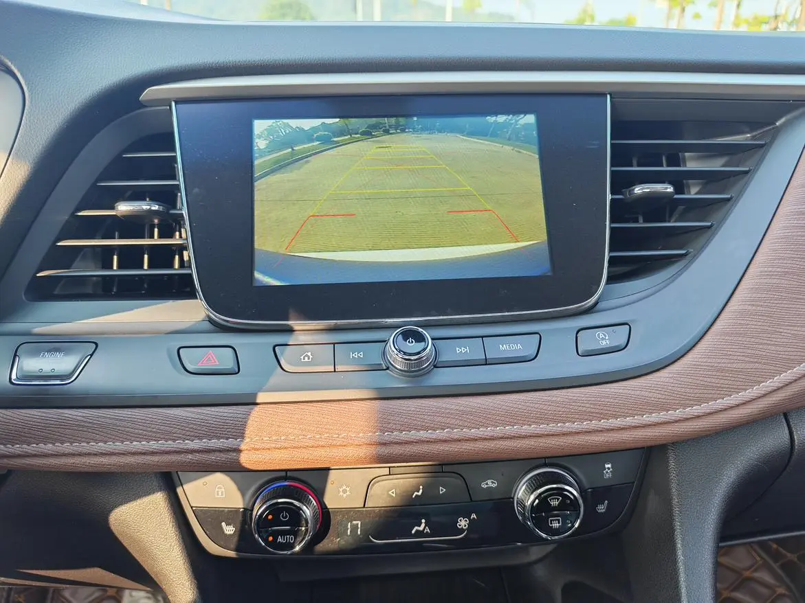 Buick GL6 2018 18T 6 seat Luxury