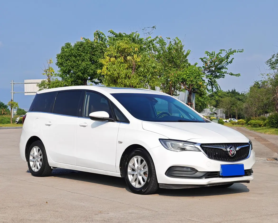Buick GL6 2018 18T 6 seat Luxury