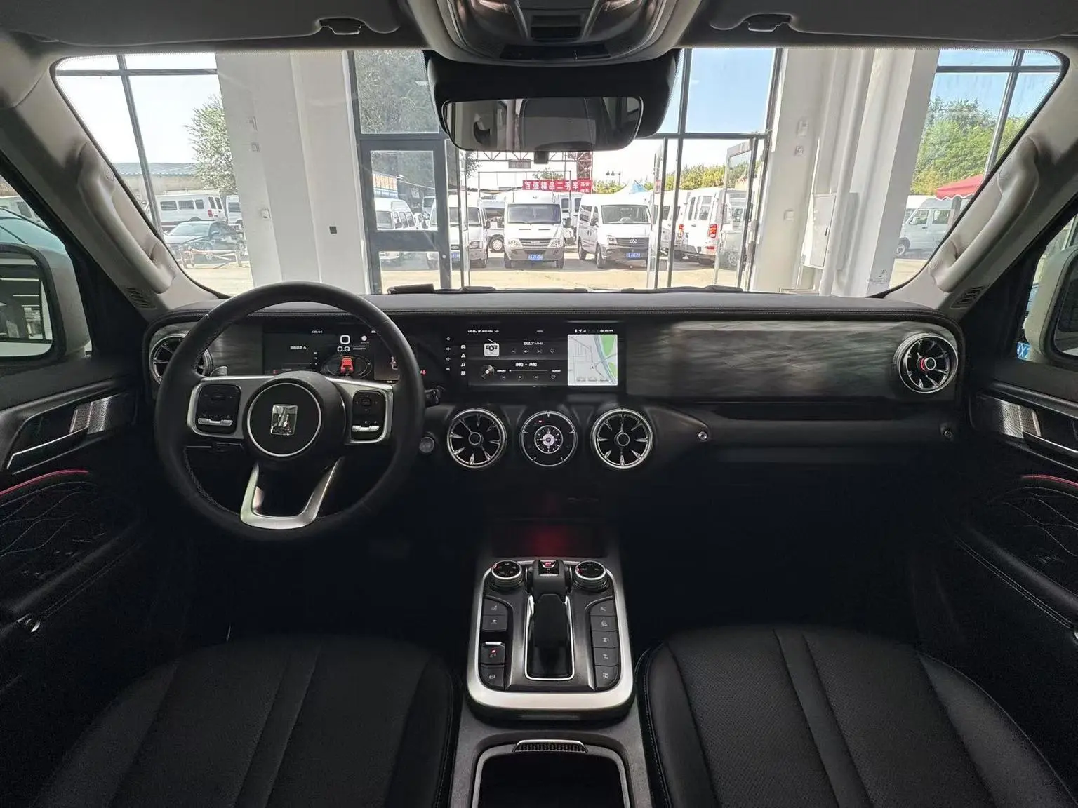 300 2021 2.0T