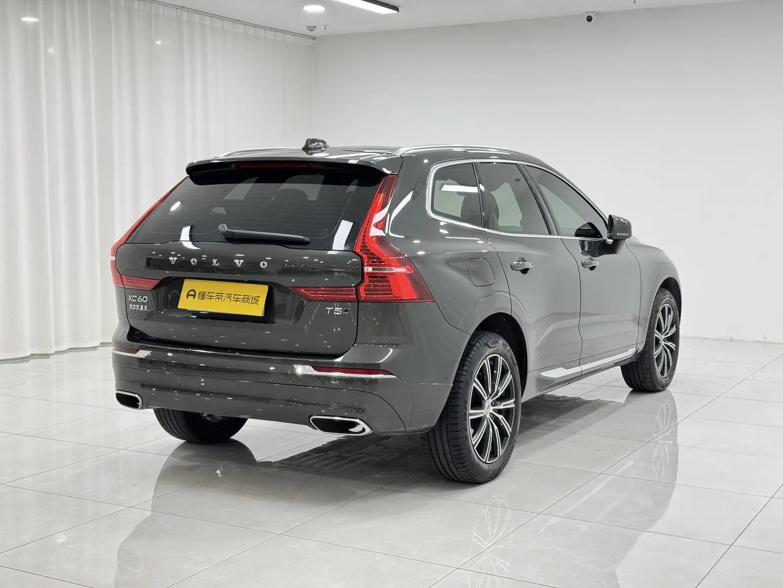 Volvo XC60 2021 T5 4WD Vision Luxury