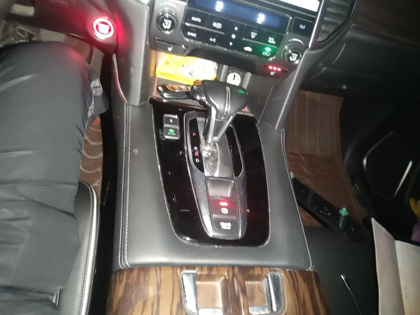 Honda UR-V 2019 240TURBO 2WD Luxury China VI