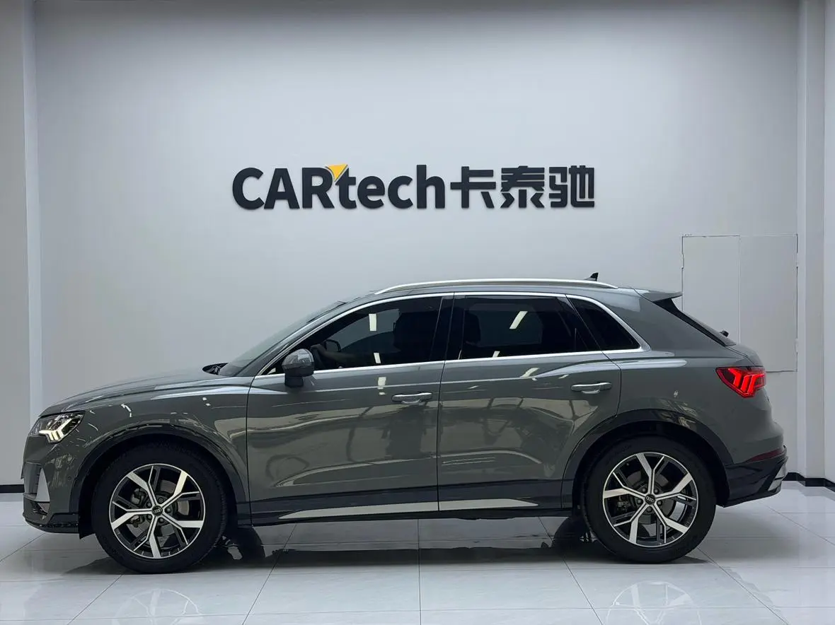 Audi Q3 2024 35 TFSI Dynamic Fashion